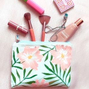 New, médium canvas cosmetic bags, hand painted.